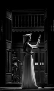 小学生の夏休みに目が痛い原因と対策は？