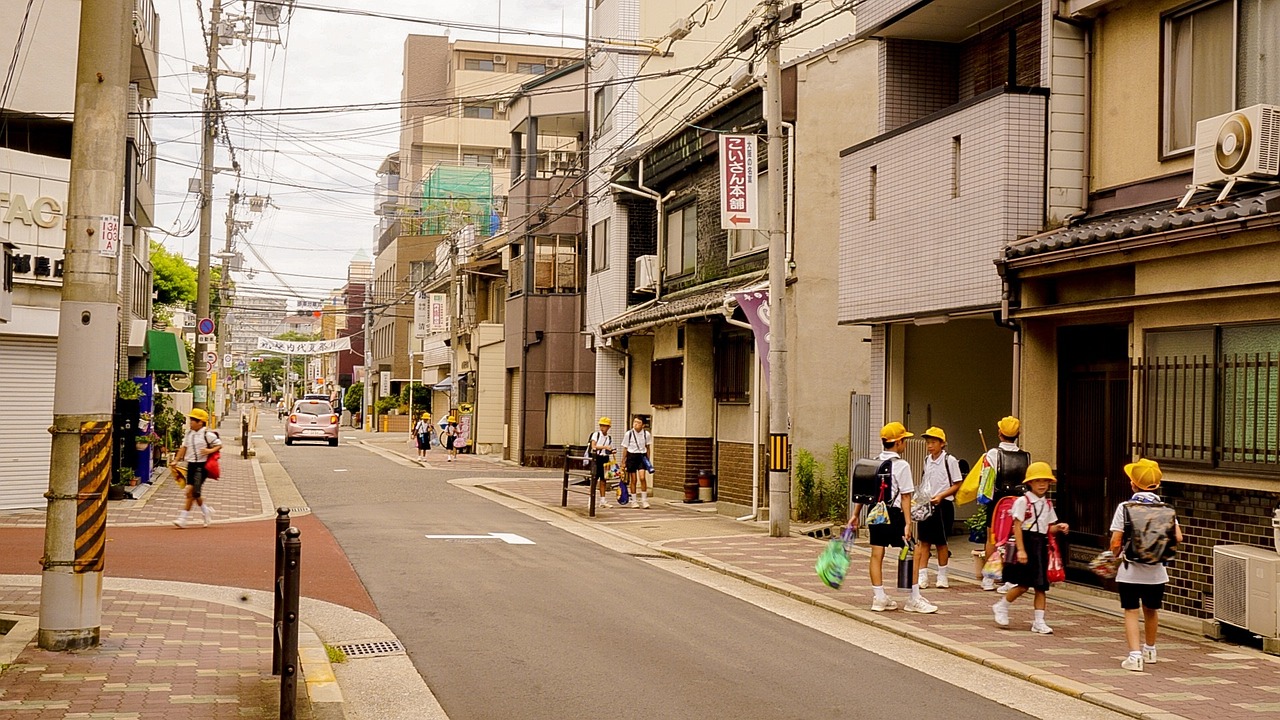 小学生の眼精疲労を診察する際に注意すべきポイントは？