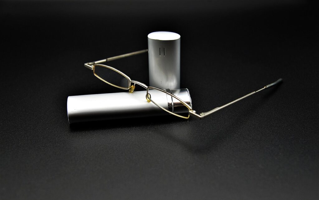 近視進行抑制に効果的なメガネの選び方は？